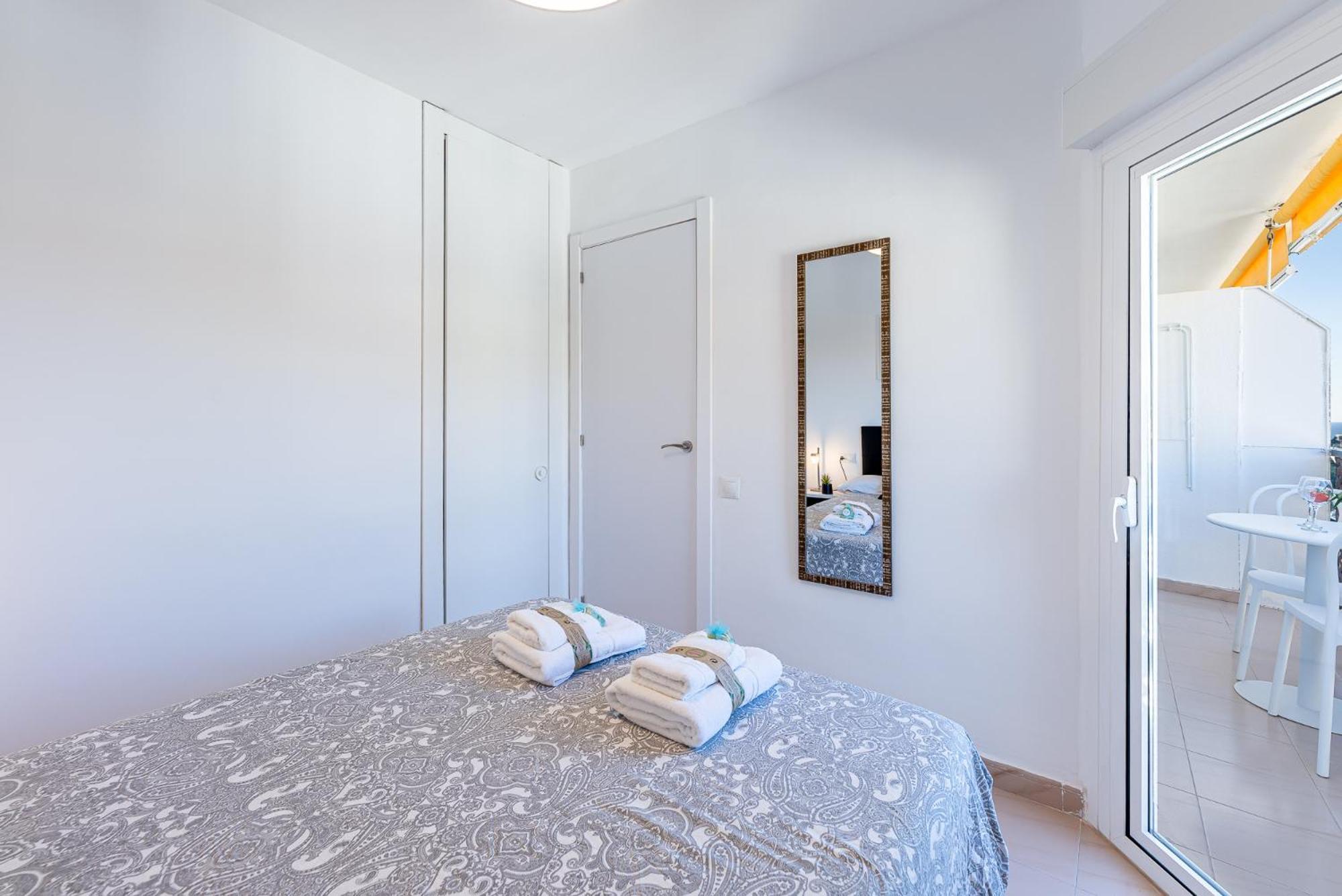 797 - Acogedor Con Hermosas Vistas Benalmadena